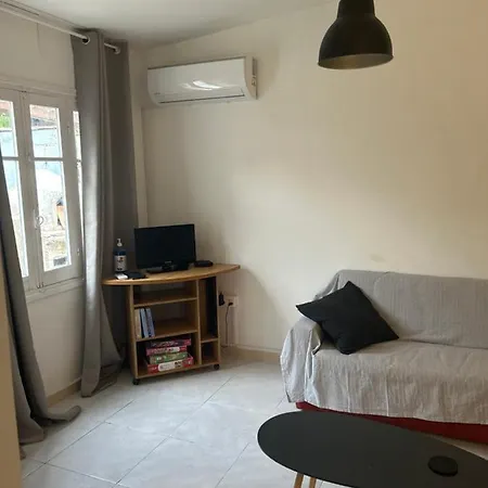 Hébergement de vacances Avra House *